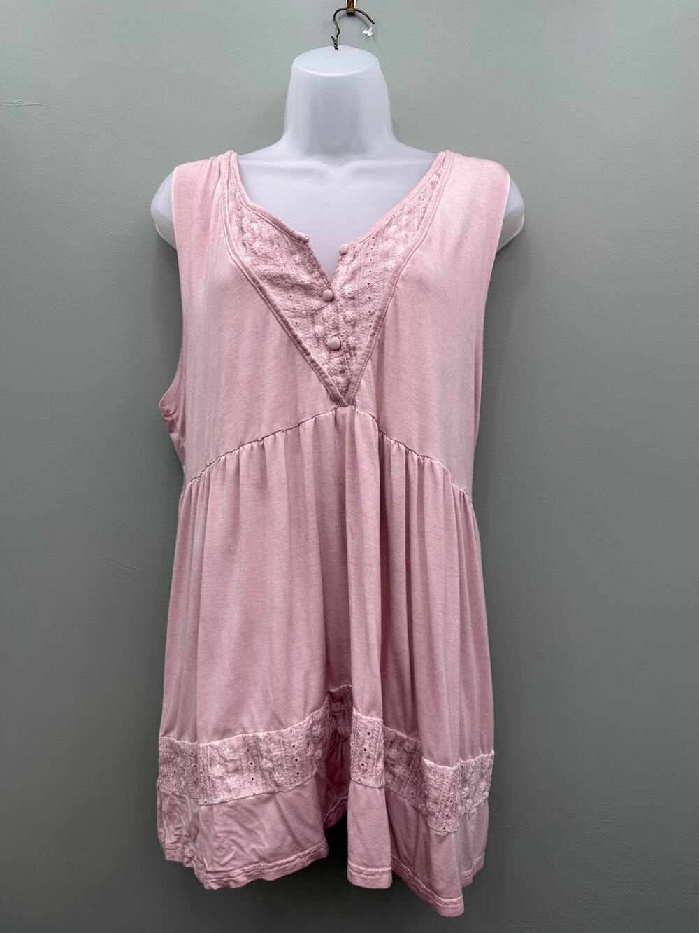 POL Pink Lace Eyelet Tunic Tank L Babydoll Boho Romantic Stretchy Rayon